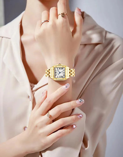 Women's Gold Quartz Watch – Luxury Bracelet